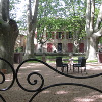 Aire de cocktail / chateau pont royal