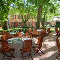 Dejeuner dans le parc / aire de cocktail
