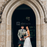 Porte d'entrée du manoir