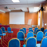 Salle de réunion en théâtre