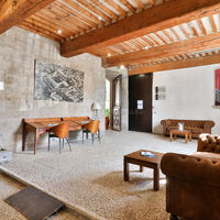 HALL DE LA CHAPELLE