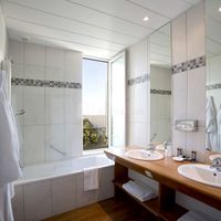 Salle de bain chambre jardin 2