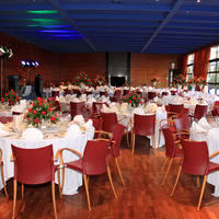 Mariage dans la salle de receptions