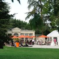 Cérémonie sur la terrasse
