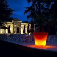 Terrasse et orangerie la nuit