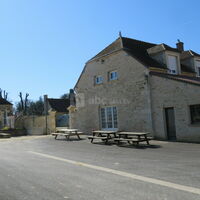 EXTERIEUR SALLE PIERRE DE PAYS