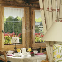 Les Chalets de la Serraz