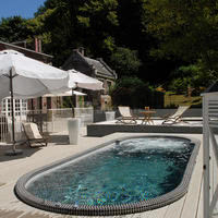 Spa de nage extérieur à 34 °C