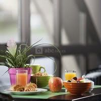 Petit-déjeuner buffet froid