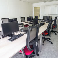 Salle de réunion équipée