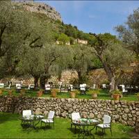 L'oliveraie - restaurant d'été dans le parc