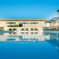 Piscine extérieure, Les Bastides
