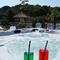 Bain à remous extérieur