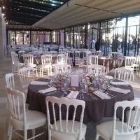 Diner dans la verriere