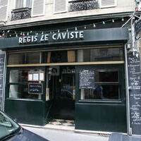 Regis le Caviste