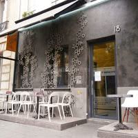 Le Zèbre Dans le Patio