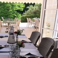SALLE DE RESTAURANT