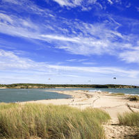 A proximité de la superbe plage du Veillon