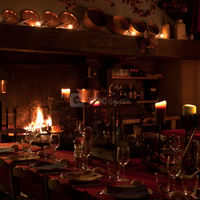 Dîner d'hiver dans l'ancienne cuisine