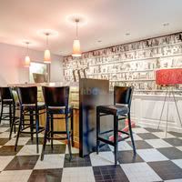 Bar Lounge