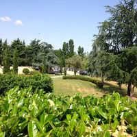 Vue sur le parc et le parking privé