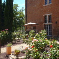 Terrasse de la roseraie