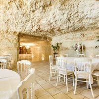 La Grotte de la Roche Aux Fées