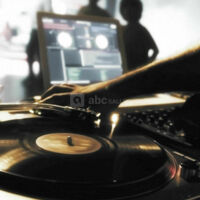 DJ