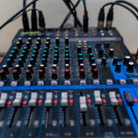 Table de mixage - Salle Riviera