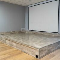 Estrade - Salle Riviera