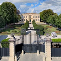 L'Entrée de l'Institut Culturel Bernard Magrez
