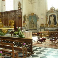 Cérémonie religieuse dans l'église