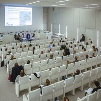 AUDITORIUM TABLES RONDES
