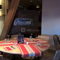 Les Escondus
