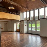 L'intérieur de la salle de Léquinais vierge