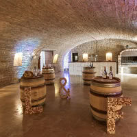Le Caveau