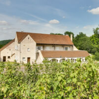 Le Carré Saint Pierre vu des vignes