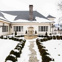 Restaurant sous la neige