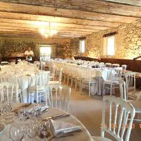 Salles dans les granges