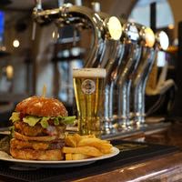 Roy's Pub
