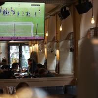Roy's Pub
