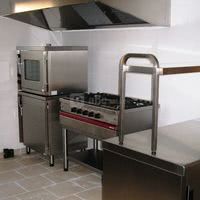 Cuisine :four, étuve, piano gaz