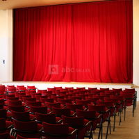 Salle vue depuis l'arrière