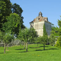 Le pigeonnier vu du verger