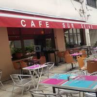 Café sur Seine
