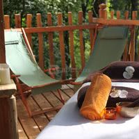 Les Cabanes des Grands Chênes