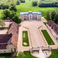 Grange et Orangerie du Château de Vaux