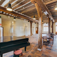Grange et Orangerie du Château de Vaux