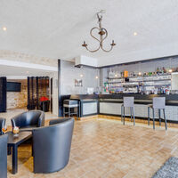LE BAR