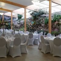 La salle des Hauts de l'Ermitage - salon-terrasse